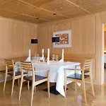 Krone - & Restaurant Im Bregenzerwald היטיסאו